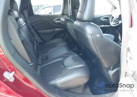 2015 Jeep Cherokee Trailhawk from USA, damaged, VIN 1C4PJMBS7FW786855